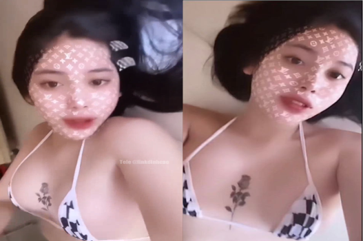 Cô gái xinh đẹp trong Phim sex với ngực đẹp mê hoặc
